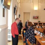 Im Gespräch mit der Präsidentin des tschechischen Verfassungsgerichts anlässlich einer Anhörung zu einem neuen Familiengesetz in Prag