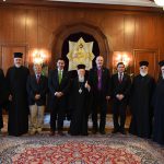 Thomas Schirrmacher und sein Team mit Patriarch Bartholomäus und der Heiligen Synode (fünf Metropoliten)