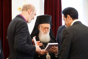 Bild: Erzbischof (Patriarch) Anastasio von Albanien, der die zu niedrigen Amtlichen Zahlen der Christen in Albanien heftig kritisiert