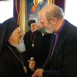 Bischof Thomas Schirrmacher begrüßt den Ökumenischen Patriarchen Bartholomäus I. © BQ/Warnecke
