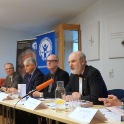 Press conference on the Yearbook ‘Religionsfreiheit’ with (left to right): Prof. Heribert Hirte, MdB, Markus Grübel, MdB, Martin Lessenthin (IGFM), Thomas Schirrmacher (IGFM), Uwe Heimowski (DEA) © BQ/Warnecke