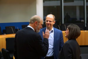 Prof. Thomas Schirrmacher in conversation with Prof. Michael Brandt, MdB © BQ/Warnecke