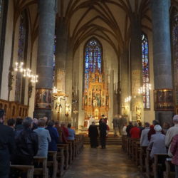 Einzug zum Gottesdienst im Münster in Neumarkt i.d.OPf. © BQ/Warnecke