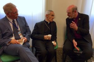 My last photo with Jean Louis Cardinal Tauran: In discussion with Cardinal Tauran in his office in Rome (left: Thomas K. Johnson) © BQ/Warnecke