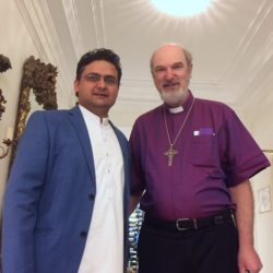 Mit Faisal Javed Khan, einflussreiches Mitglied des Senats des pakistanischen Oberhauses: Ich hoffe und bete, dass er nicht nur Asia Bibi, sondern allen Christen in seinem Land helfen kann. (Foto: Bashy Quraishy)