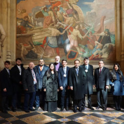 Unterstützer und Gründer des IHRF im Eingangsbereich des Britischen Parlaments © BQ/Warnecke