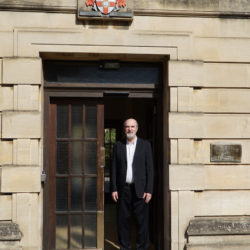 Thomas Schirrmacher at the entrance of Regent’s Park College at Oxford University © BQ/Warnecke