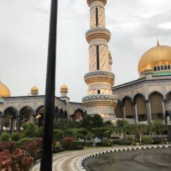 Jame’ Asr Hassanil Bolkiah Moschee in Brunei, links die kleinere Kuppel der Frauenmoschee © BQ/Schirrmacher