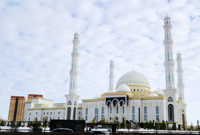 Die Große Moschee von Nur-Sultan, Kasachstan © BQ/Martin Warnecke