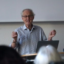 Professor Lothar Käser bei seinem Vortrag © BQ/Martin Warnecke