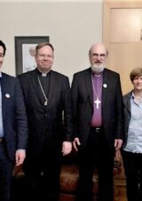 WEA delegation (left Debora Häde and Matthias Böhning) with the Lithuanian bishops © Holger Lahayne