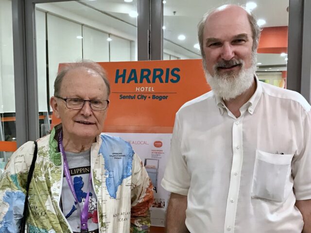 George Verwer und Thomas Schirrmacher bei der Generalversammlung der WEA in Indonesien am 12. November 2019 © Thomas Schirrmacher